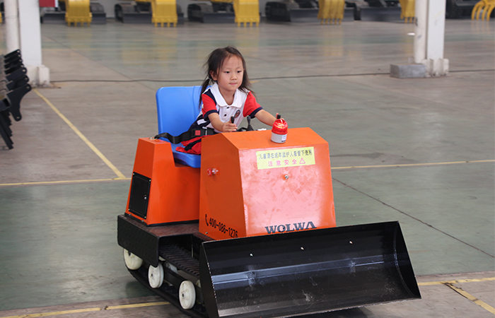 沃爾華集團(tuán)兒童游樂(lè)設(shè)備順利通過(guò)歐盟CE認(rèn)證 沃爾華集團(tuán)兒童游樂(lè)設(shè)備順利通過(guò)歐盟CE認(rèn)證