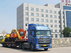 沃爾華集團(tuán)6臺(tái)新型挖掘機(jī)、堆垛機(jī)順利出口烏茲別克斯坦