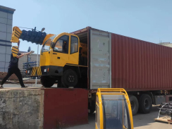 沃爾華輪式挖掘機汽車起重機出口中東地區(qū)